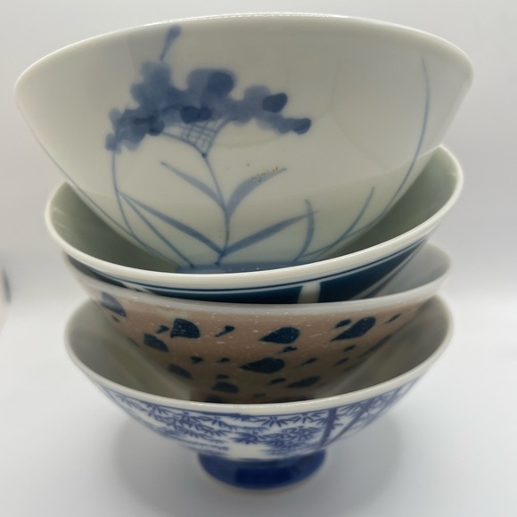 Vintage Japanese Sometsuke Blue/White Footed Porcelain Rice Bowls- Set of 4 - Picture 5 of 11